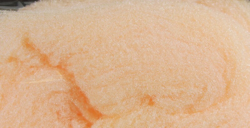 Egg Yarn imitations d'oeuf et toupets de parachutes.