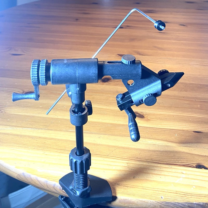 Etau rotatif polyvalent