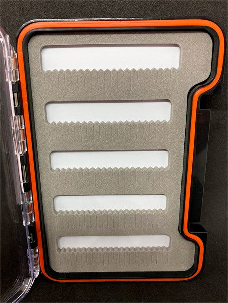 Boite à mouche étanche moyenne à fentes