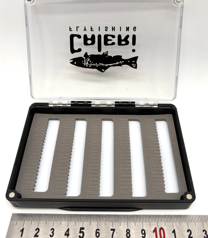 Boites à mouche fermetures aimantées (fentes ou encoches, grandes ou petites)